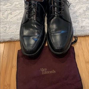Allen Edmonds middleton black oxfords